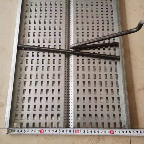 后澆帶魚鱗網.jpg 后澆帶魚鱗網.jpg